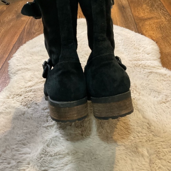 UGG Chaney Black Suede Size 8 Moto Boots Side Buckle Inside Zip - Picture 3 of 10